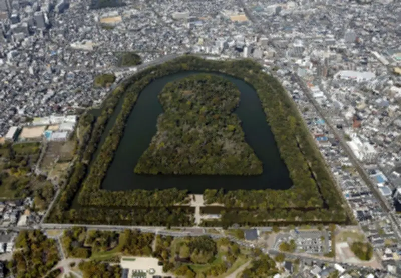 仁徳天皇陵の大山古墳、前方部に未知の方形土壇か 宮内庁分析