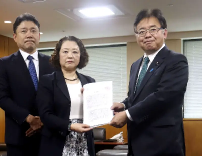 連合会長、裁量労働制の拡充「必要ない」と厚労相に要請 長時間労働助長と指摘