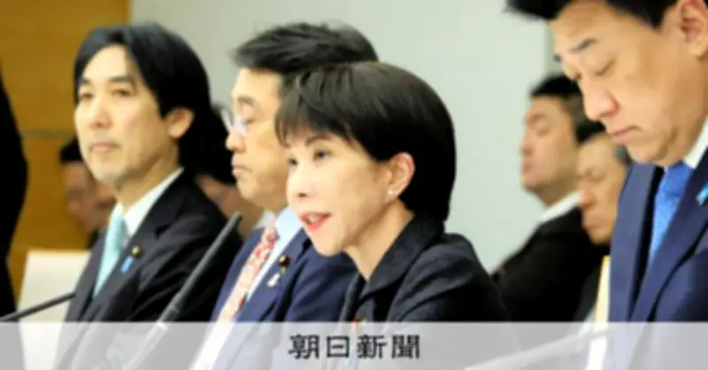 ナフサ不足巡り政府と企業に溝、カルビーの白黒パッケージに官邸幹部「売名行為」と酷評