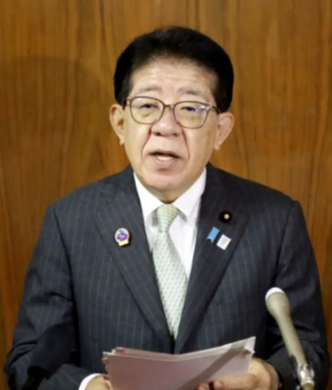 辺野古転覆事故、無登録運航で船長を刑事告発へ　国交相が発表