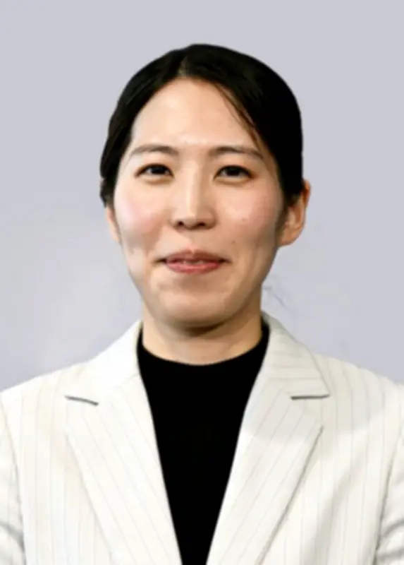 福間香奈が女流王位８連覇、３連勝で大島綾華を破る