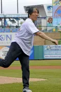 松井秀喜さん、村上宗隆を称賛「フルスイングできている」 自身の移籍1年目と比較