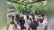 鴎友学園中1、地域散策で歴史学ぶ 烏山川緑道や豪徳寺を巡る