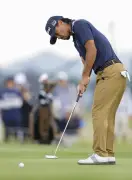 男子ゴルフ、小平智が通算15アンダーで単独首位に浮上 ミズノ・オープン第2日