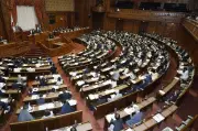 出産費用無償化、2028年までに実施へ OTC類似薬に自己負担上乗せ
