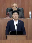 田川市議会、村上市長の辞職に全会一致で同意　セクハラ認定受け31日付