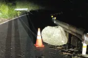 三重県熊野市や紀北町で落石確認、地震影響か県道が一時通行止めに