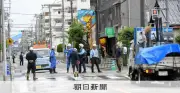 大阪市の道路から水があふれ出る、上水管破損か 住吉区で通報相次ぐ
