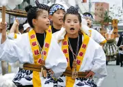 伊勢神宮式年遷宮へ「お木曳行事」 子どもたちが伝統の用材運びに挑戦