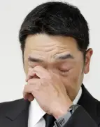 阿部前監督、涙の謝罪「巨人軍の名を汚した」辞任会見で深い後悔