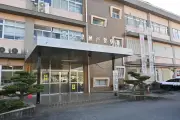 愛知県瀬戸市の空き地で白骨遺体発見、男性が通報
