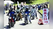 「ないないの町」でカブ主爽会、白バイ先導に町民歓迎　一体感が人気の秘密