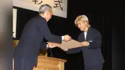 冬季五輪メダリスト二階堂選手に江別市民栄誉賞、地元で報告会