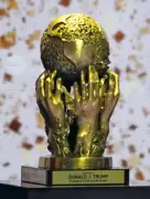独サッカークラブが独自の「平和賞」創設、FIFAのトランプ授与を皮肉る