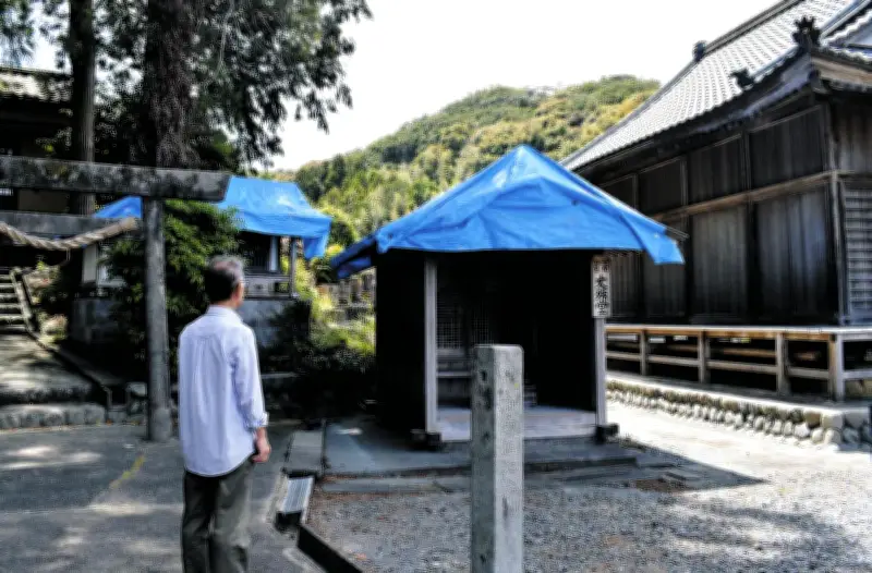 静岡・掛川市の寺社で銅板盗難相次ぐ、浜松に続き2人組逃走も目撃