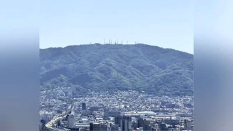 生駒山をかたどったオリジナルかき氷、2市18店が提供　地域周遊狙う