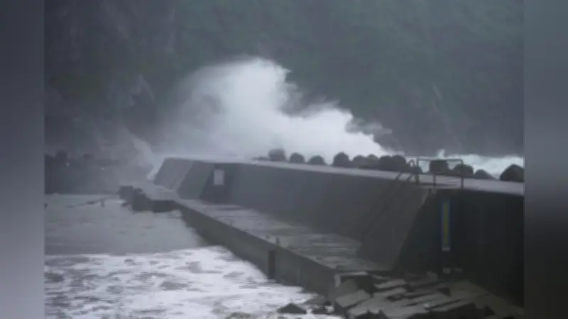 台風6号で16人けが、九州南部に最接近 東京都内も3日朝から大雨警報の恐れ