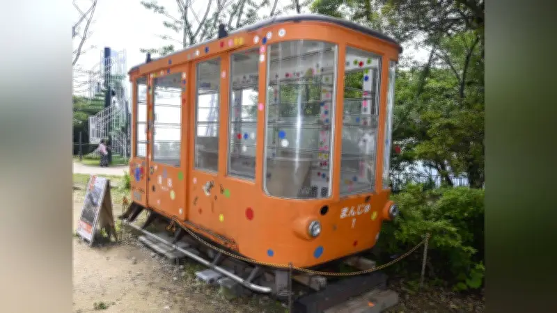 火の山公園のゴンドラ「まんじゅ号」「かんじゅ号」、飲食店と工務店に譲渡へ フォトスポットとして第二の人生