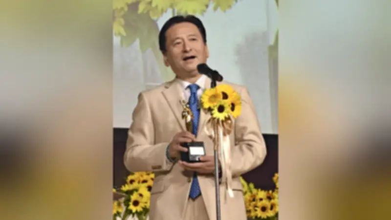 山口祥義佐賀県知事がベスト・ファーザー賞受賞、子育てと環境整備評価
