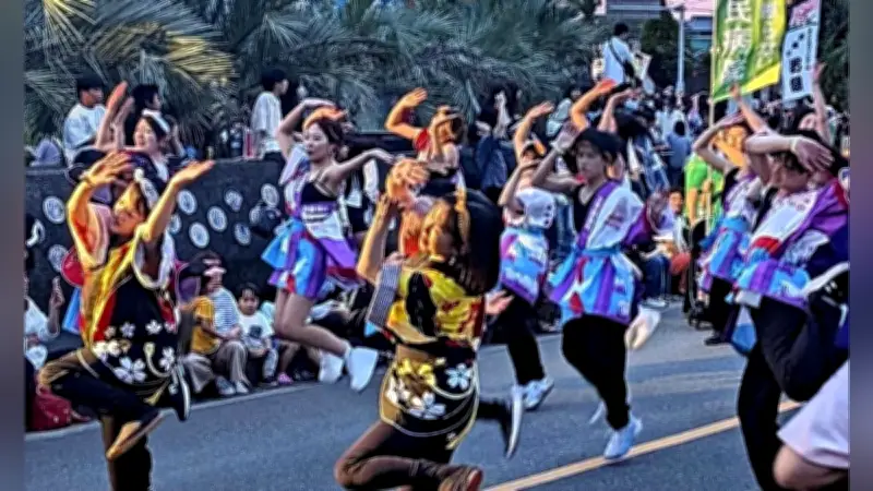 海の幸に感謝「伊勢えび祭」、国道で「じゃこっぺ踊り」披露　三重・志摩市