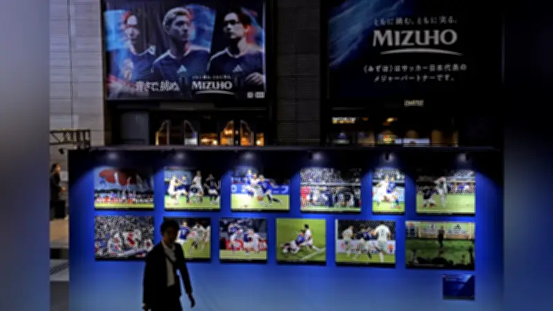 サッカーＷ杯写真展、東京・大手町で開幕　日本代表の名シーン９７点