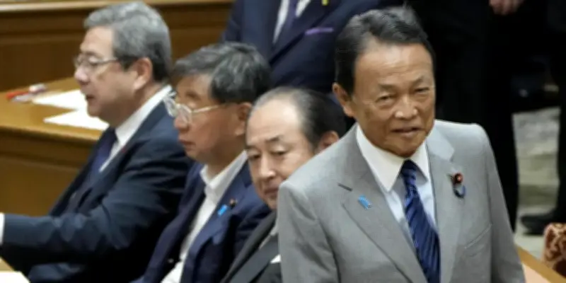 麻生太郎の悲願、男系男子の養子案が実現へ？高市首相の中傷動画問題で自民党内に広がる微妙な空気