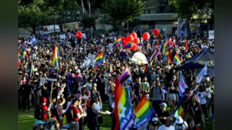 エルサレムで数千人がLGBT権利擁護行進、ガザ抗議も