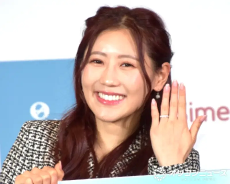 西野未姫、娘と息子との親子3ショット公開「にっこりしたお顔がママとそっくり」