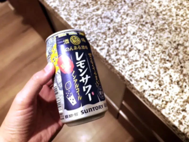 深夜のサッカー観戦にノンアルレモンサワー。翌日に響かない大人の楽しみ方