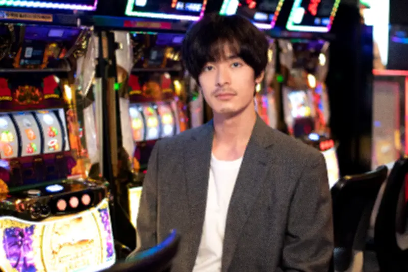 有村架純主演『マジカル・シークレット・ツアー』塩野瑛久が語る金密輸事件の裏側