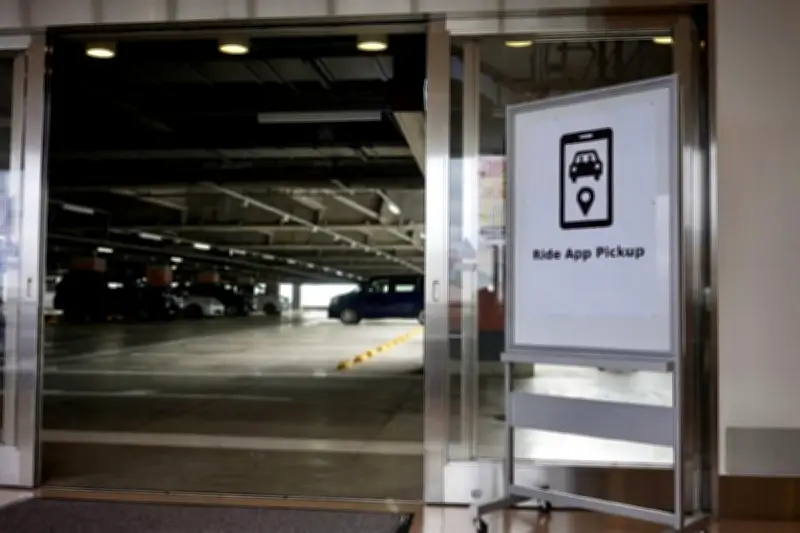 羽田空港第3ターミナルに配車アプリ専用乗り場、Uber Japanが試験運用開始