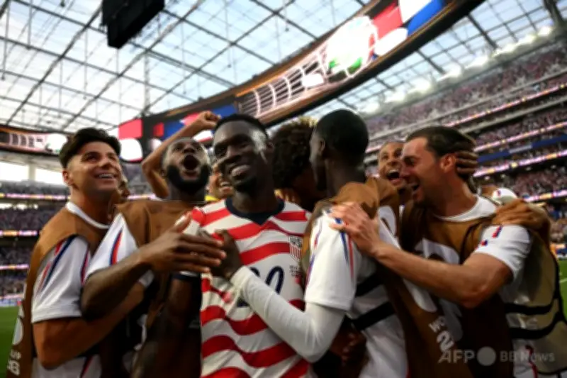 米国がW杯初戦でパラグアイに4-1圧勝、カナダは歴史的勝ち点1獲得
