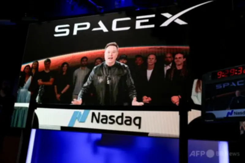 スペースXがナスダック上場、12兆円調達 マスク氏は世界初の1兆ドル長者に