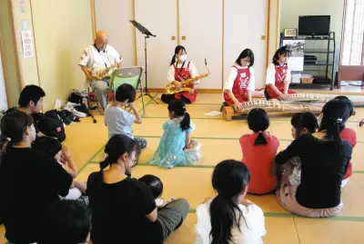 安中の子ども食堂10周年音楽会へ高校生ら練習成果を披露