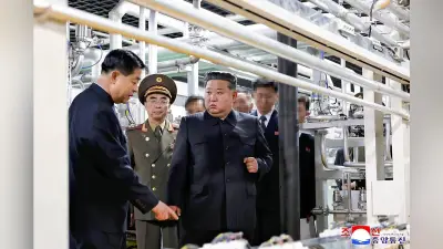 金正恩氏、新型核物質工場を視察…兵器級生産能力が2倍に拡大と主張