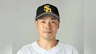 ソフトバンク近藤健介、死球で途中退場も骨に異常なし