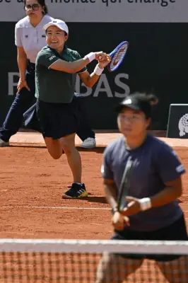 全仏テニス女子ダブルス、青山修子＆梁恩碩組が準々決勝進出