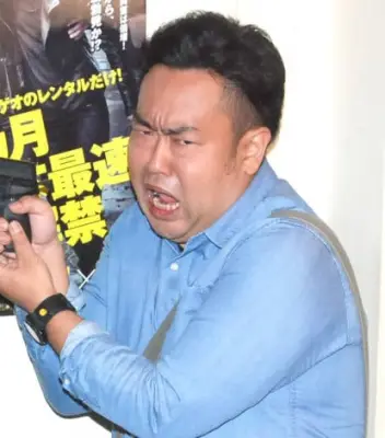 どきどきキャンプ岸学が結婚発表、左手薬指の指輪2ショット公開