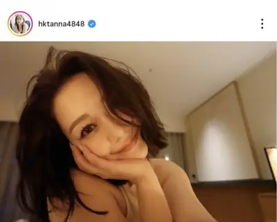 村重杏奈、髪かき上げ魅惑ポーズに「色気溢れまくってる」と反響