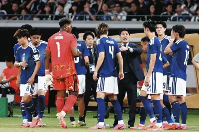 サッカーW杯ルール変更、飲水タイムや交代制限が勝敗に影響