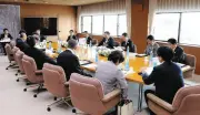 「三郷」3自治体サミット40回目、特産販売など連携確認