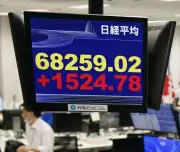 東証、日経平均初の6万8000円突破　最高値更新、米株高で