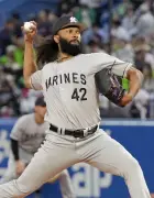 ロッテ・ジャクソンが7回無失点で3勝目、ヤクルトは連勝ストップ