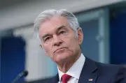 米所長、ケニアとエボラ隔離施設で合意可能と表明 現地では反発強く