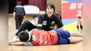 パラの夢、生き方変えた…ゴールボール元代表が出前授業 児童が体験