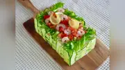 サンドイッチのケーキ「スモーガストルタ」で夏至を祝おう！華やかレシピ