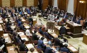 首相、消費減税巡り「結論先取りせず」課題克服へ検討継続