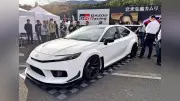 トヨタ、米国生産のカムリを「逆輸入」、秋頃発売へ…豊田章男会長らがカスタム対決