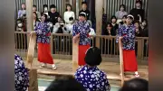 草津温泉「湯もみショー」人材不足解消にスキマバイト活用、観光客が担い手に定着