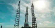 ブルーオリジンの大型ロケットが爆発、ベゾス氏「原因特定に向けて取り組んでいる」